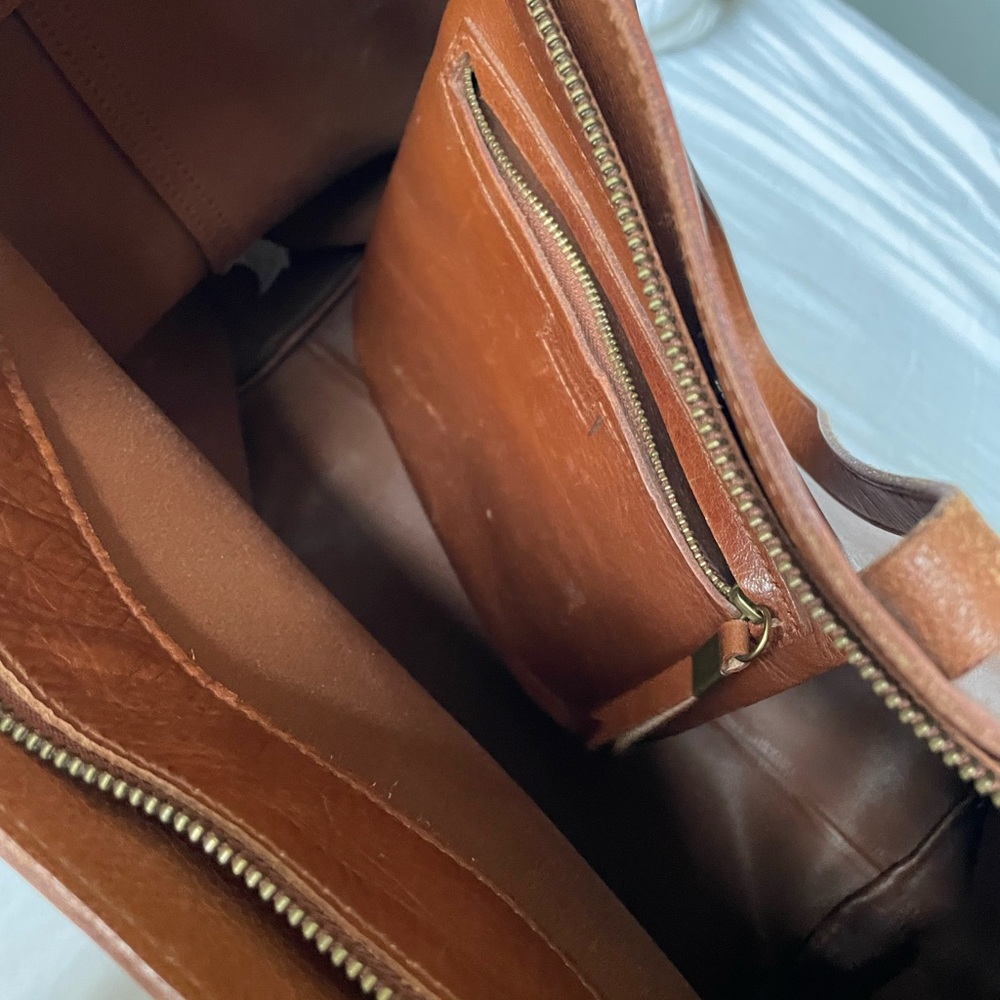 Madewell Transport Leather Tote Bag - Picture 2 of 6